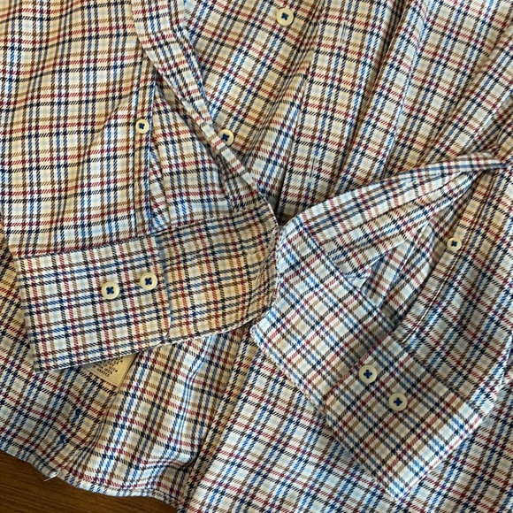 Button down shirt - Picture 2 of 3